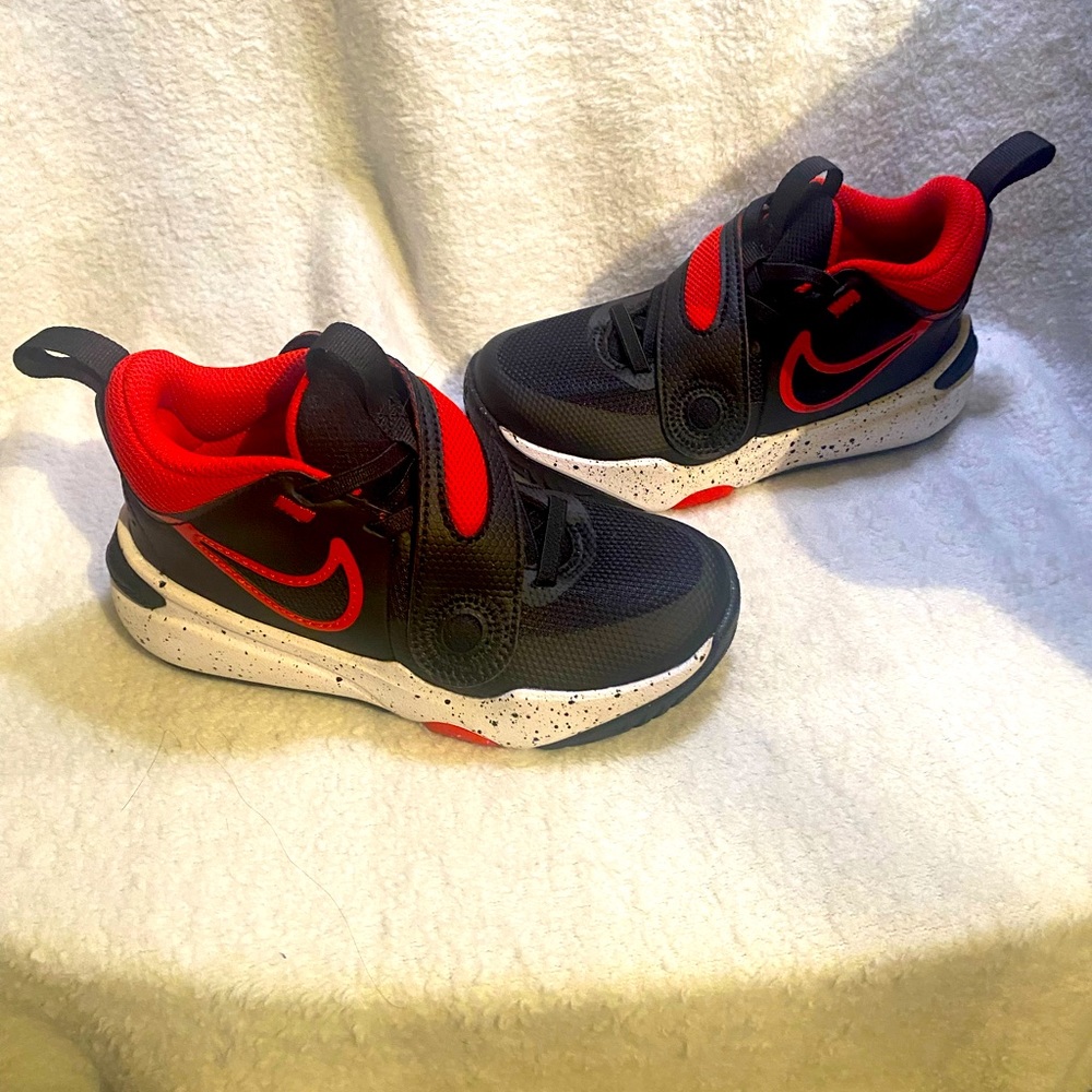 Nike youth basketball shoes brand new